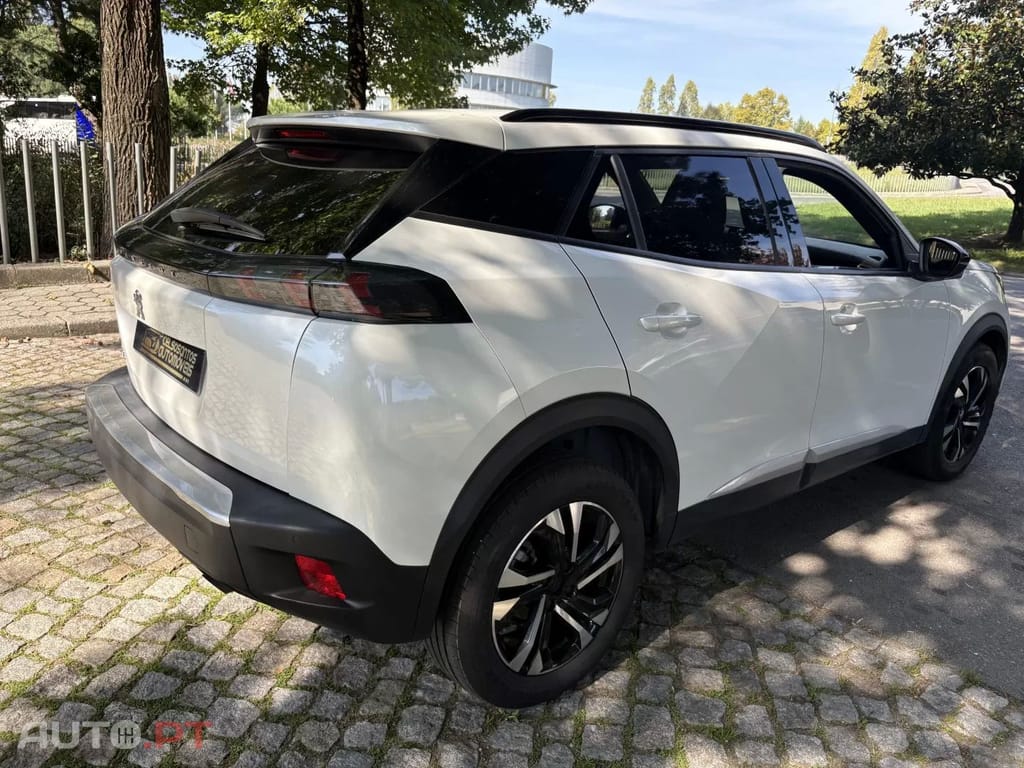Peugeot 2008 1.2 PureTech Allure