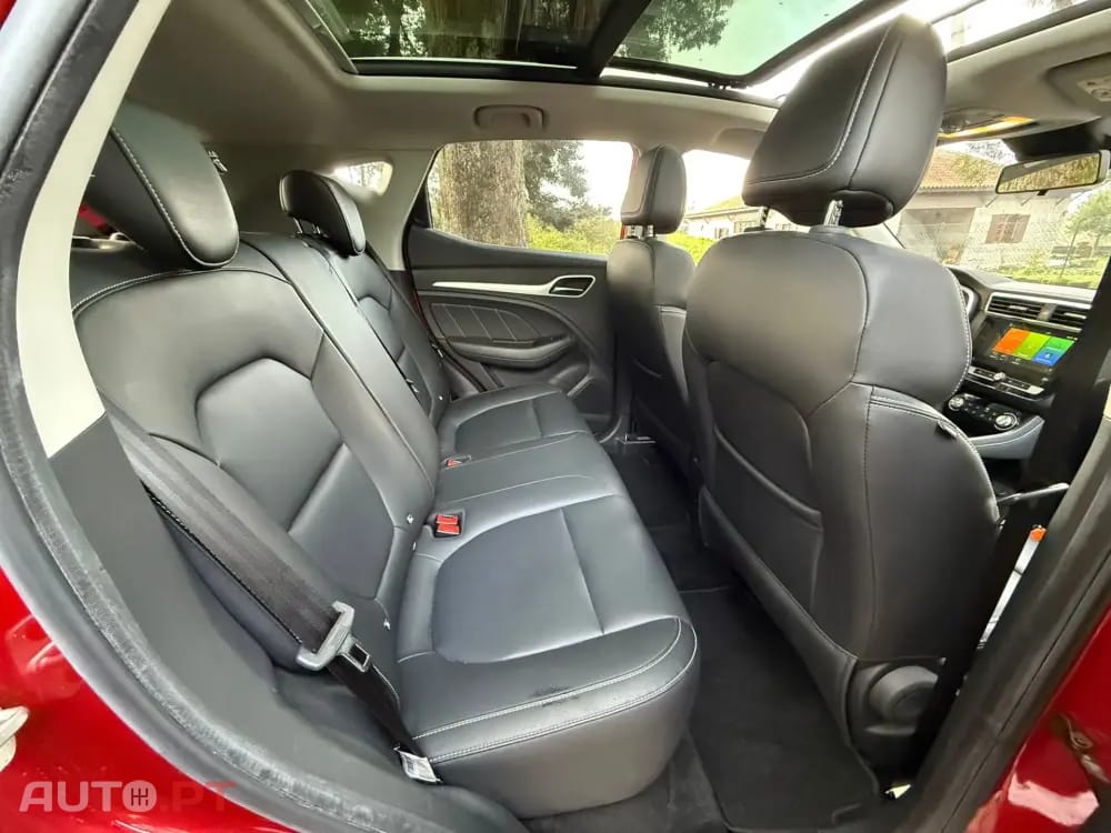 MG ZS Outro