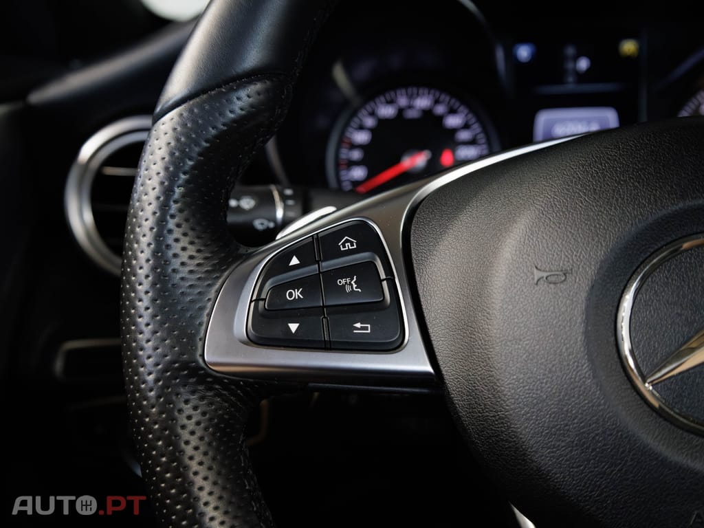 Mercedes-Benz C 220 d 9G-TRONIC AMG Line