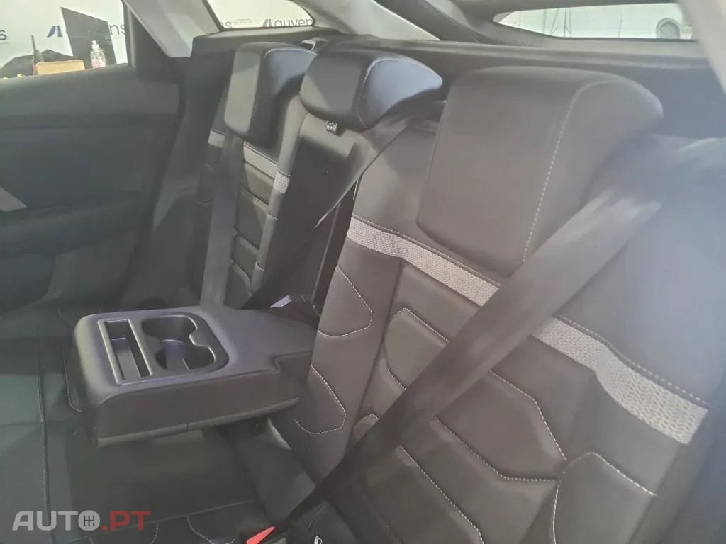 Citroen C4 1.5 BlueHDi Shine Pack EAT8