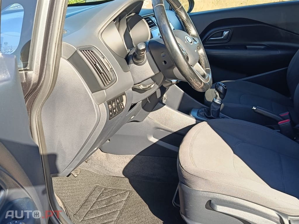 Kia Rio 1.1 CRDi TX ISG