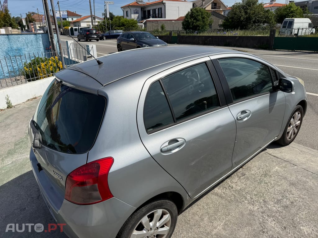 Toyota Yaris 1.0 VVT-i AC