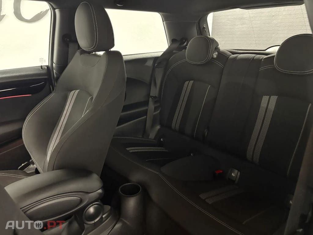 MINI Cooper Cooper SE S