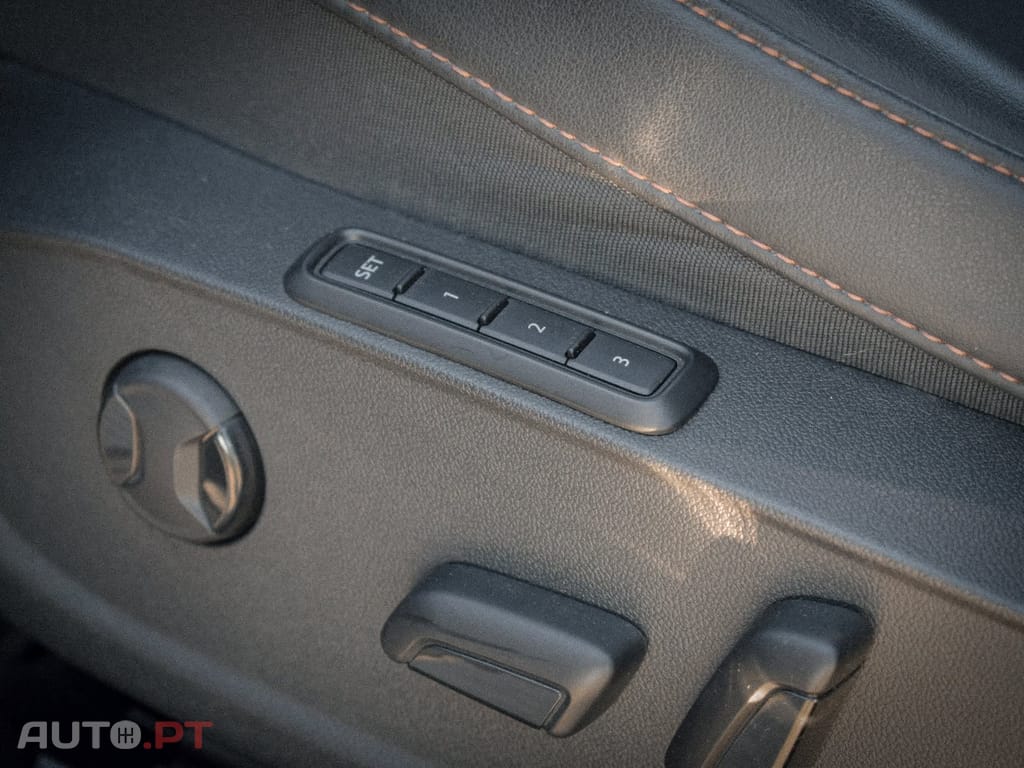 Cupra Formentor 1.4 Hybrid -Teto Panoramico e de abrir