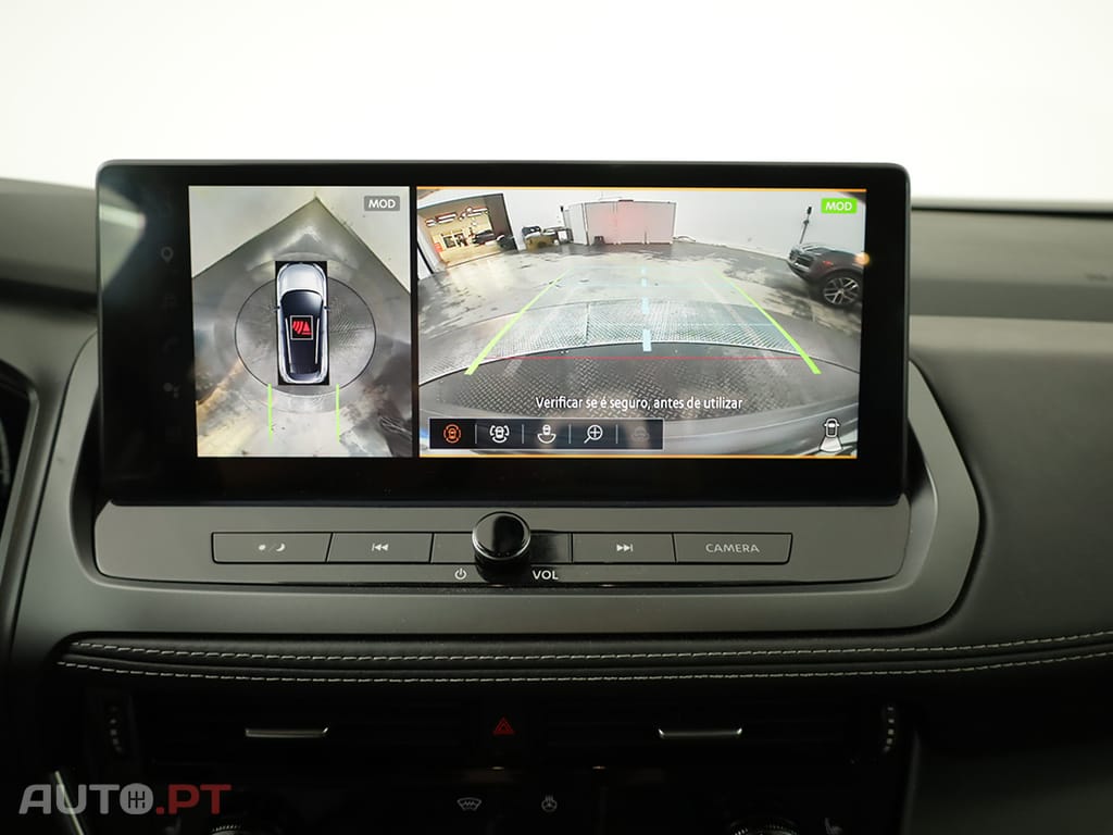 Nissan Qashqai Qashqai 1.3 DIG-T N-Connecta LED Xtronic