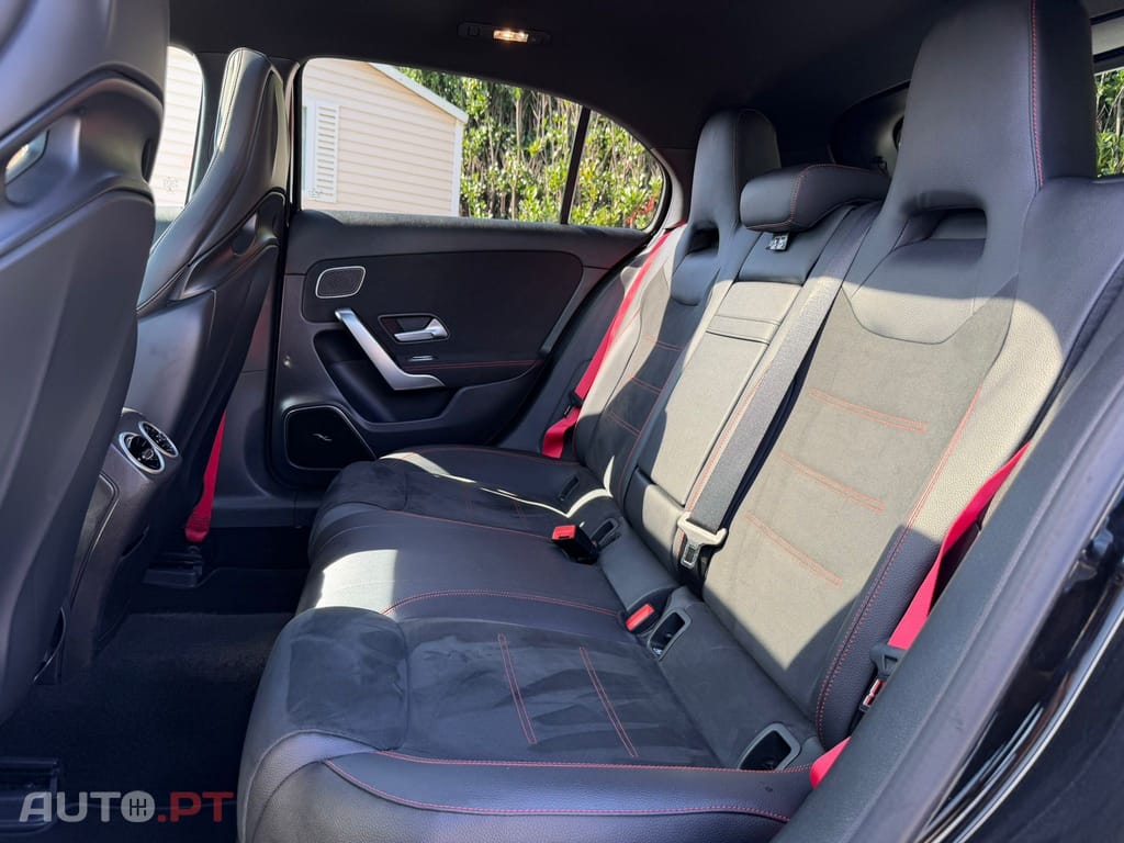 Mercedes-Benz A 35 AMG A35 S