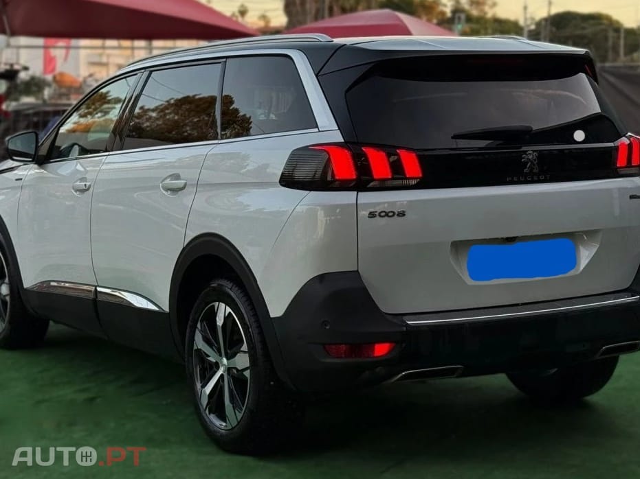 Peugeot 5008 1.5 BlueHDi GT LINE (EAT8)