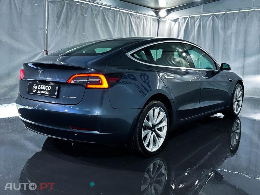 Tesla Model 3 Long-Range Dual Motor AWD
