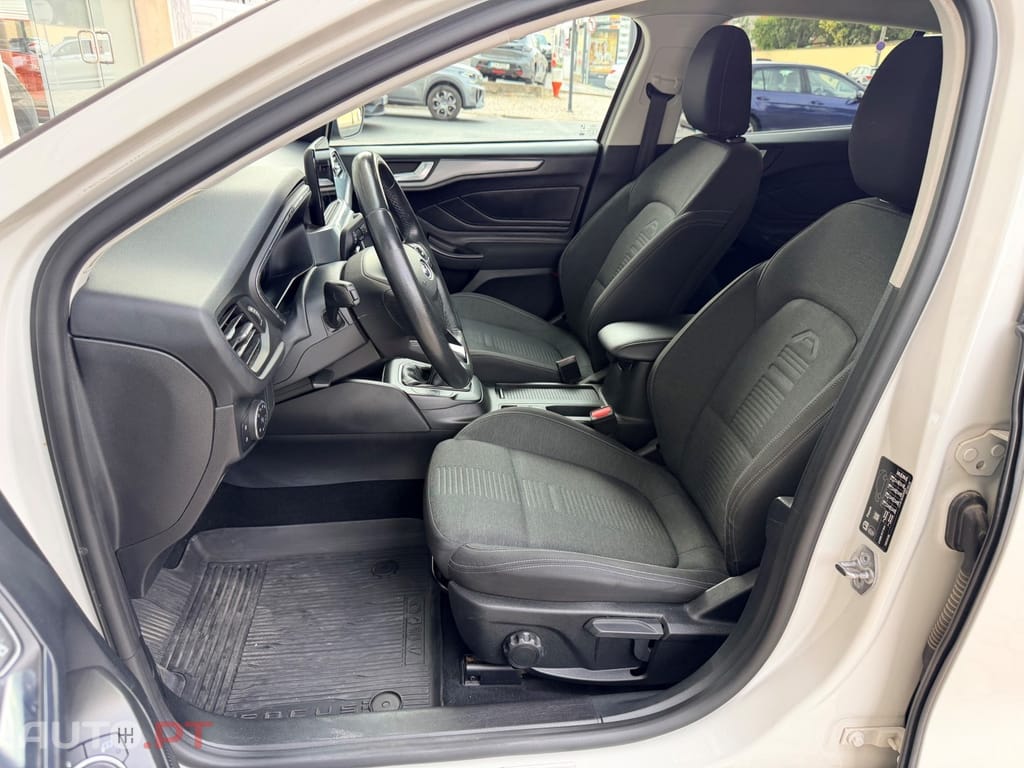 Ford Focus SW 1.0 EcoBoost Active X