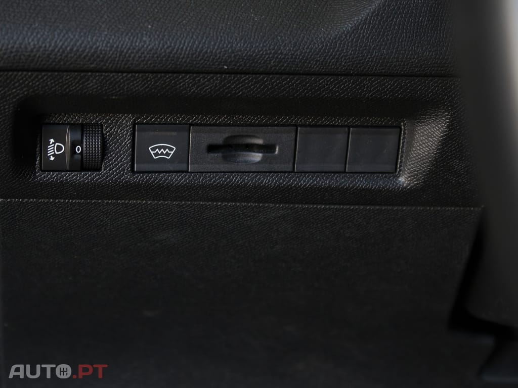 Peugeot 308 1.2 PureTech Allure EAT8