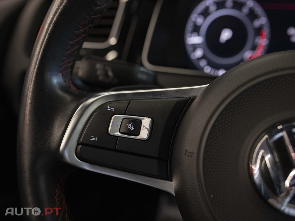 Volkswagen Golf 2.0 TSi GTi DSG Performance