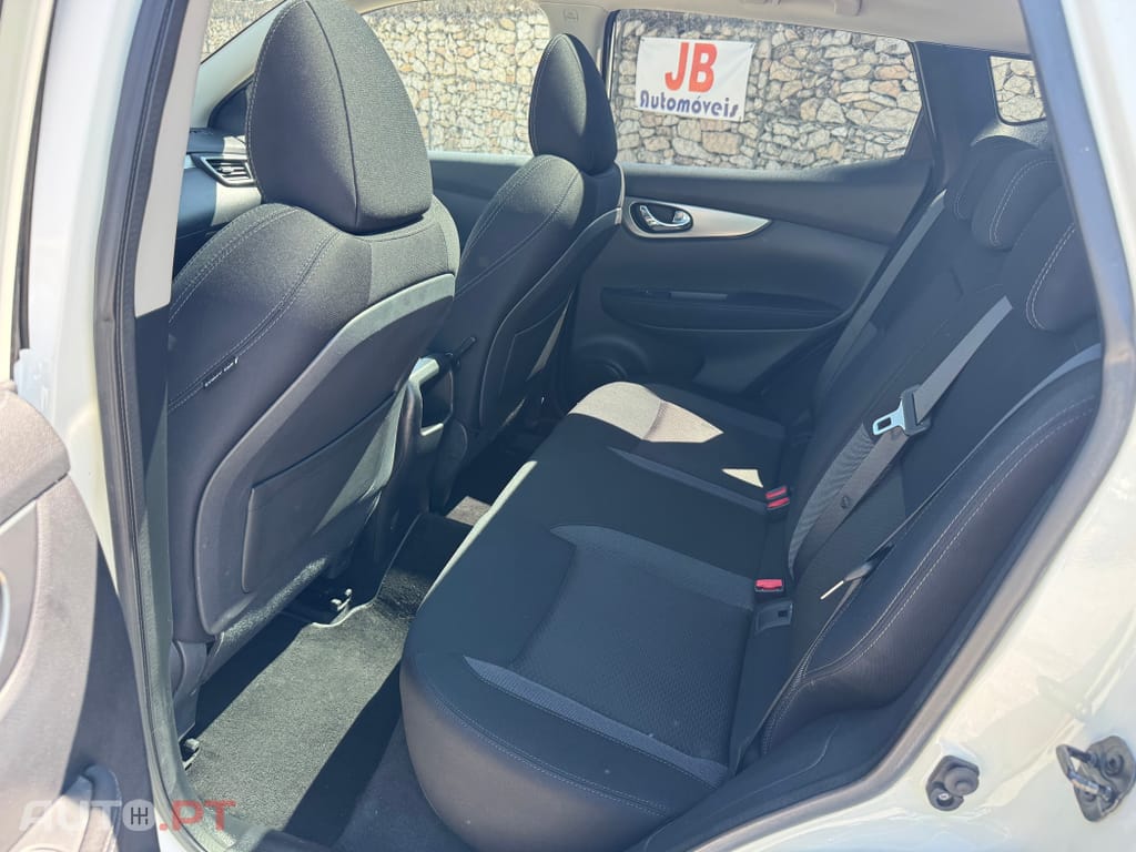 Nissan Qashqai 1.2 DIG-T N-Connecta