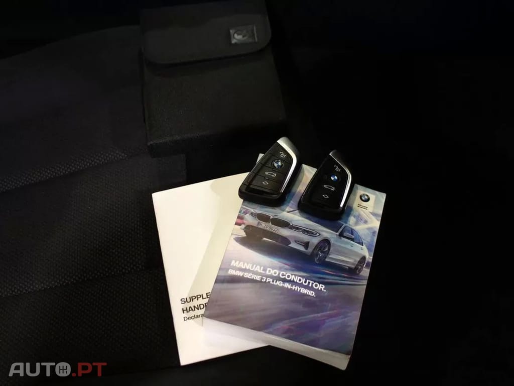 BMW 330 e Auto