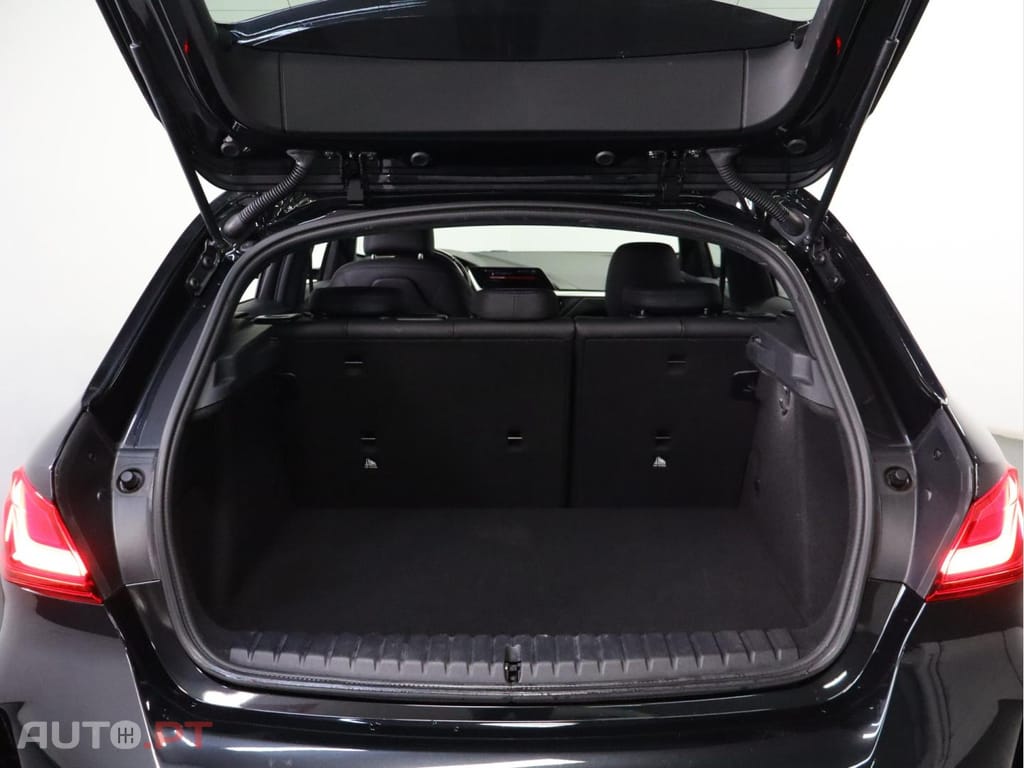 BMW 118 i Pack Desportivo M Auto