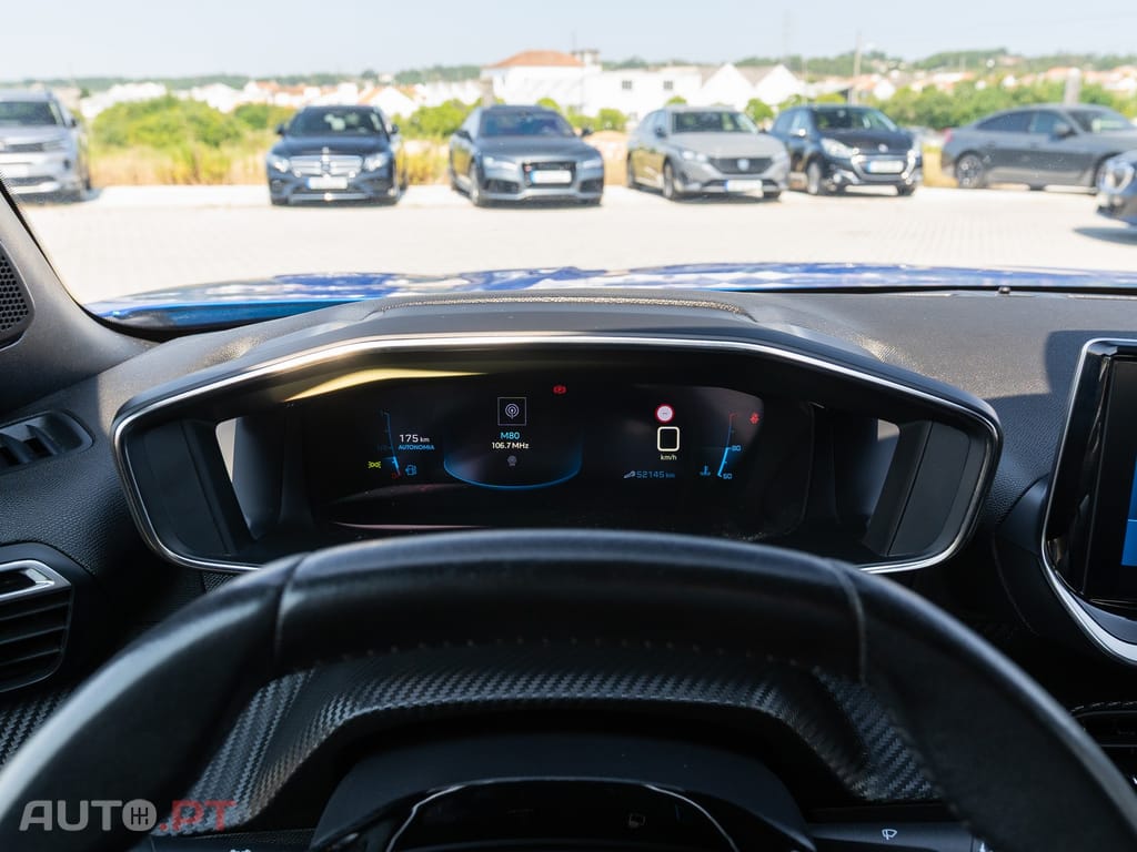 Peugeot 2008 1.2 PureTech Allure Pack
