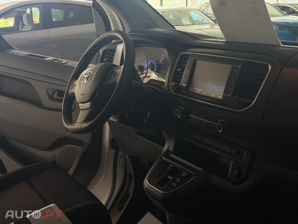 Toyota Proace Verso ELECTRIC FOURGON RC21 MEDIUM 75KWH BUSINESS