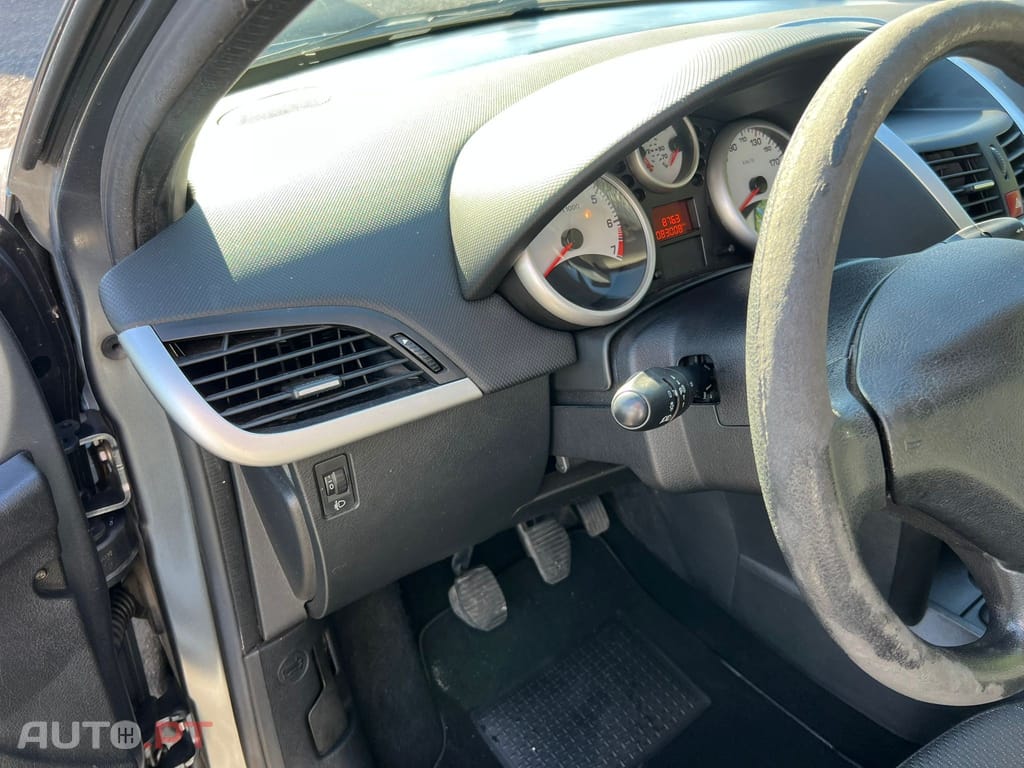 Peugeot 207 1.4 16V Active