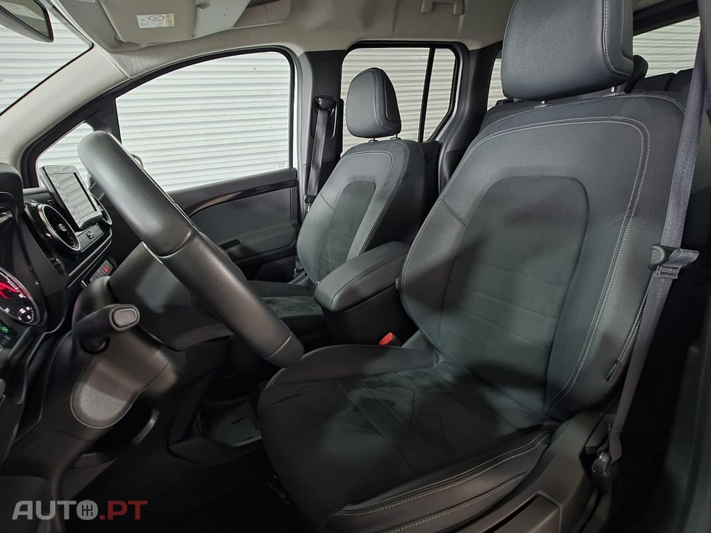 Mercedes-Benz EQT 200