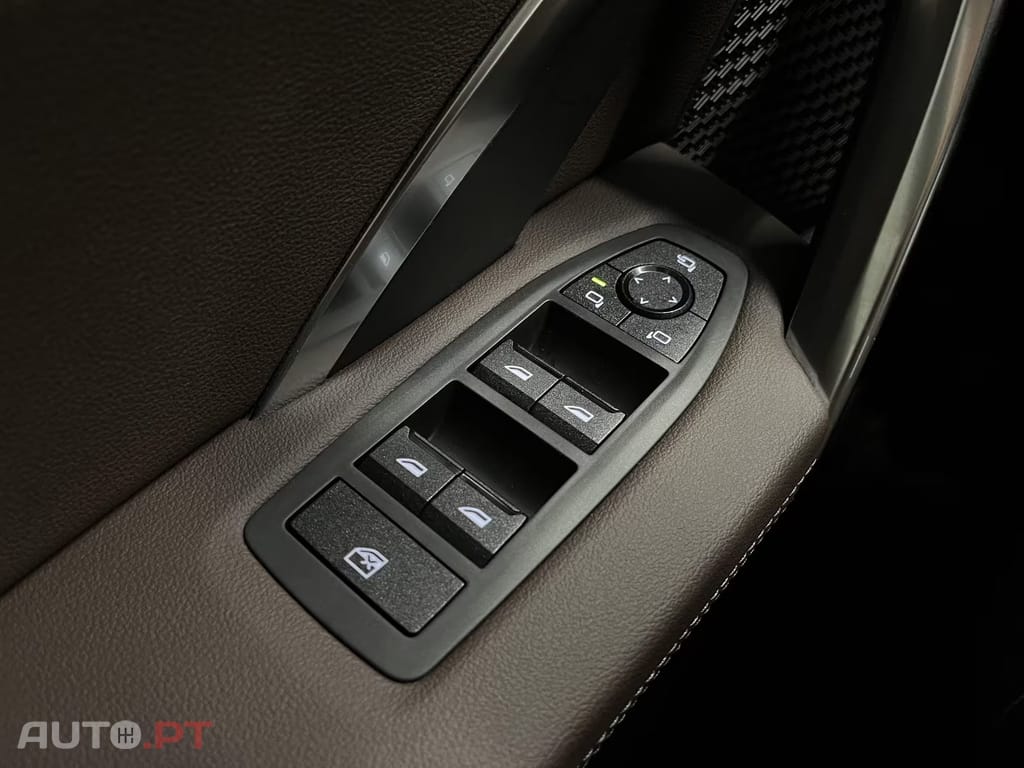 BMW iX1 I.V.A DEDUTÍVEL xDrive30 M Sport