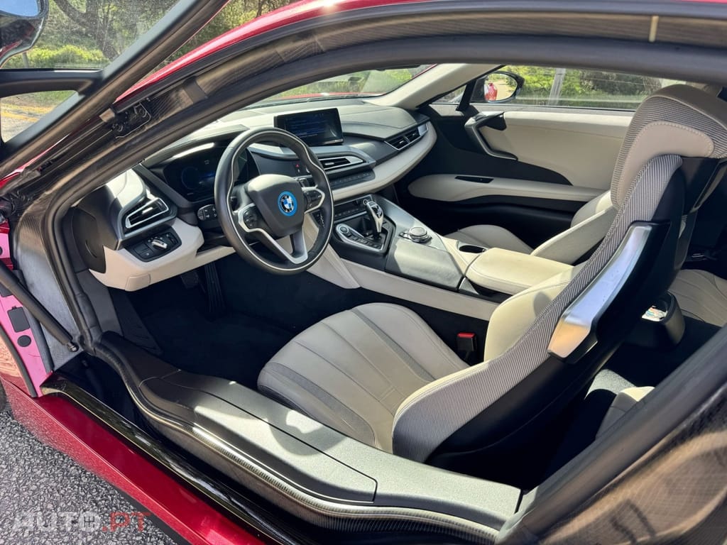BMW i8 Standard