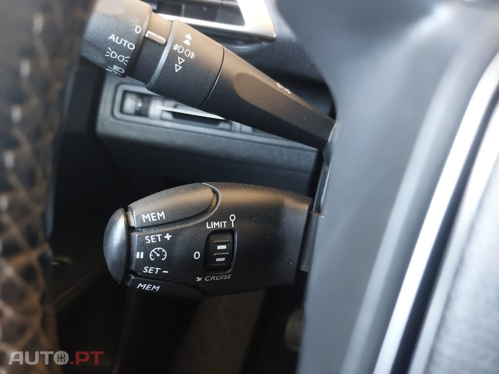 Peugeot 3008 1.5 BlueHDi Allure