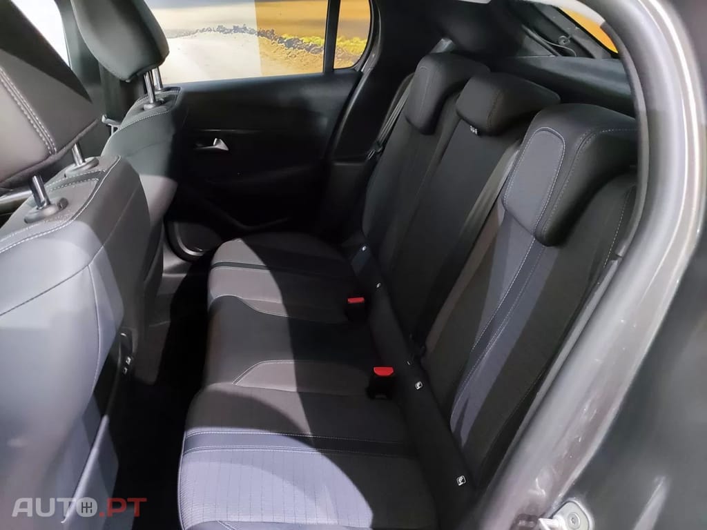 Peugeot 208 PureTech 100 Style