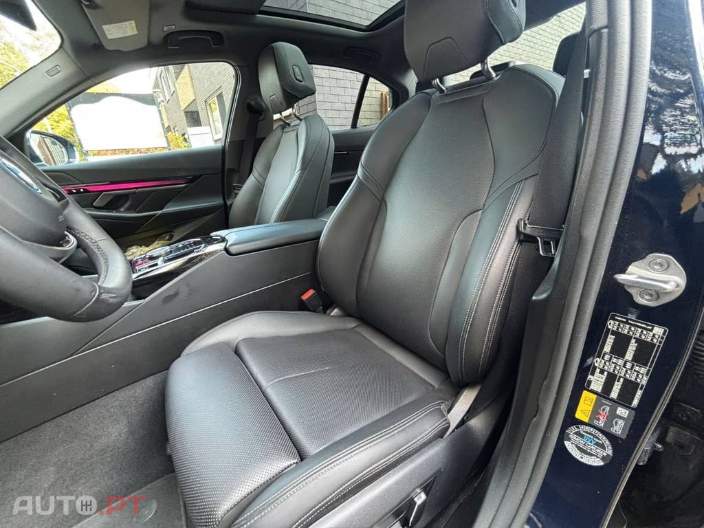 BMW i5 eDrive40 — fotografia 9