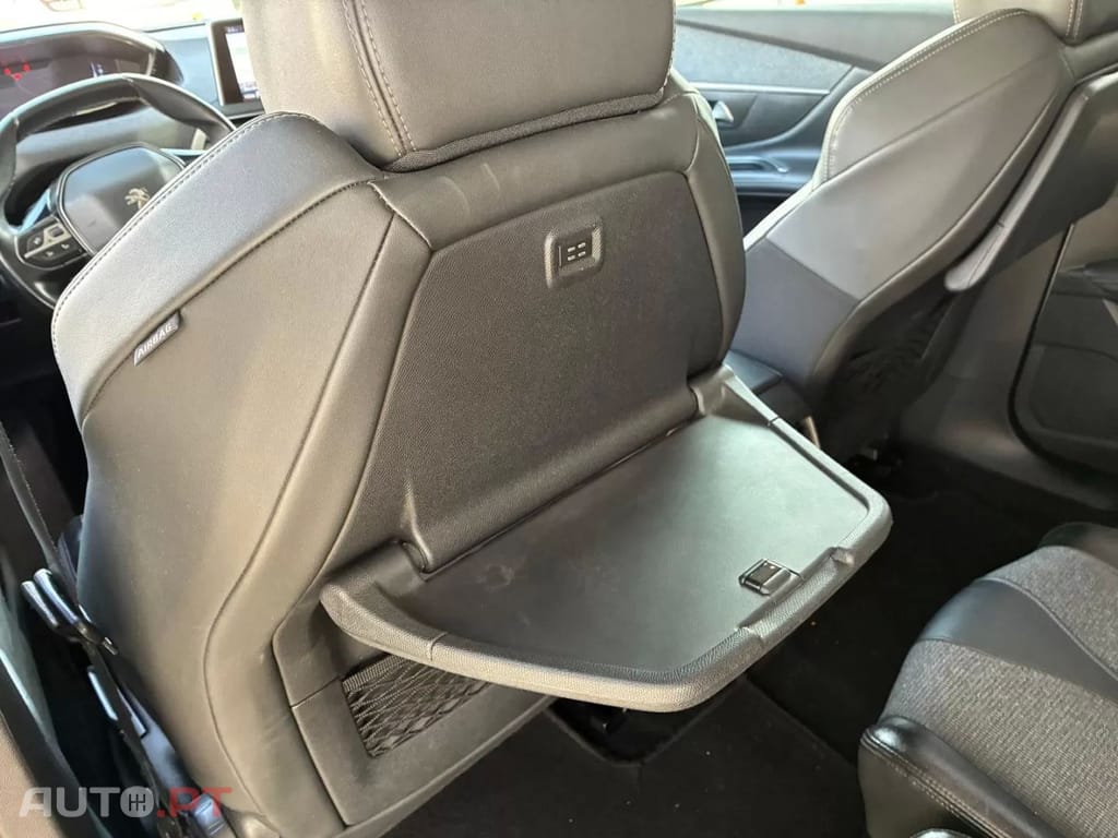 Peugeot 5008 1.5 BlueHDi Allure