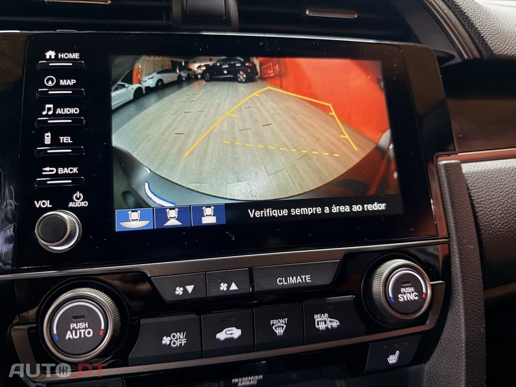 Honda Civic 1.0 i-VTEC Elegance Navi
