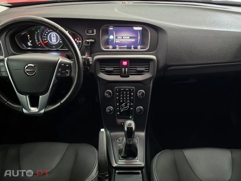 Volvo V40 2.0 D3 Momentum
