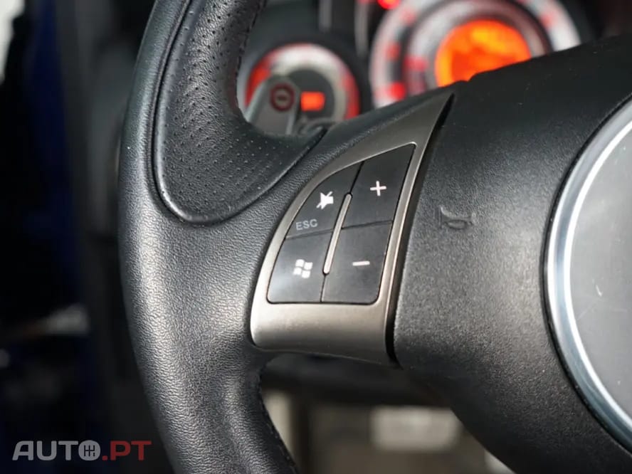 Abarth 695 Outro