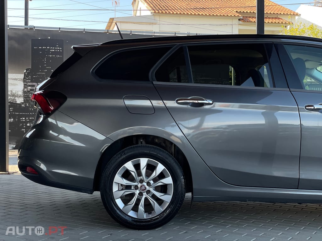 Fiat Tipo 1.3 M-Jet Lounge