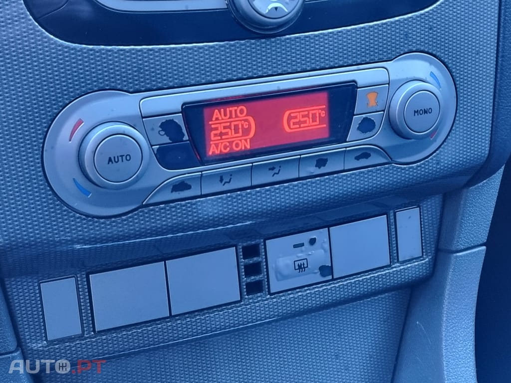 Ford Focus SW 1.6 TDCi Titanium