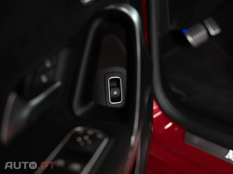 Mercedes-Benz A 250 e AMG Line