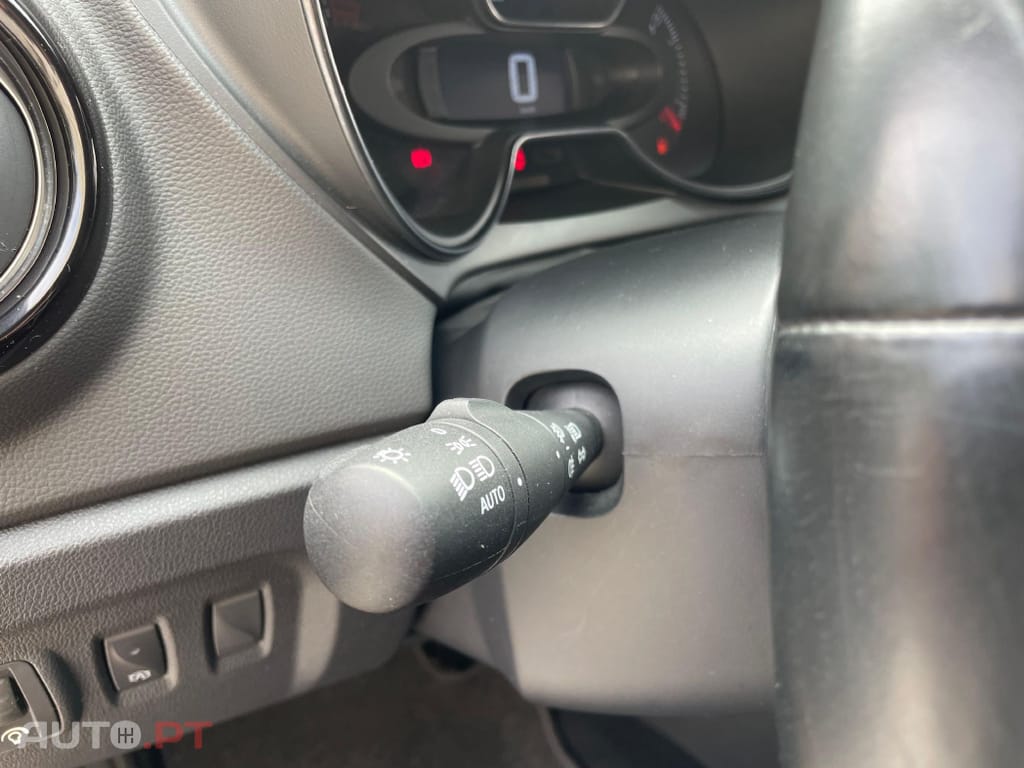 Renault Captur TCE LIMITED 