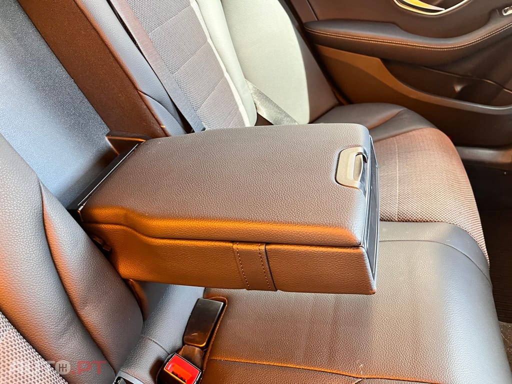 Mercedes-Benz C 300 e Avantgarde
