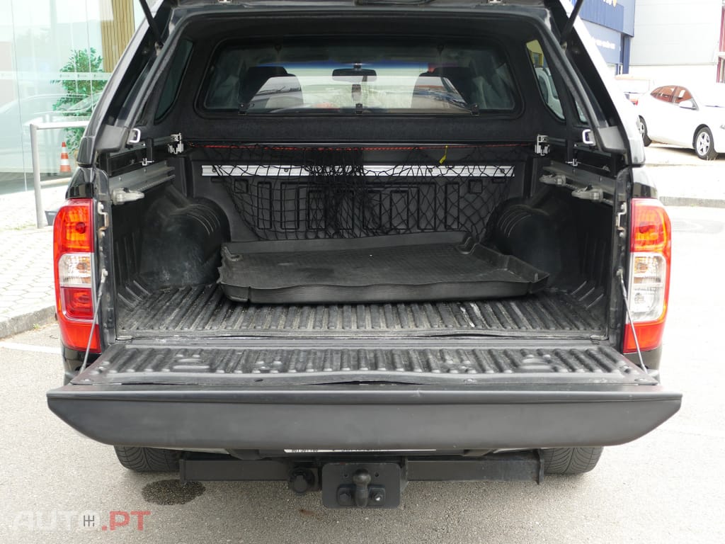 Nissan Navara 2.3 dCi CD 4WD Tekna