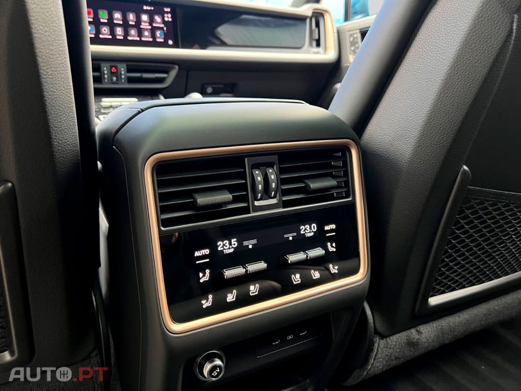 Porsche Cayenne E-Hybrid I.V.A DEDUTIVEL 