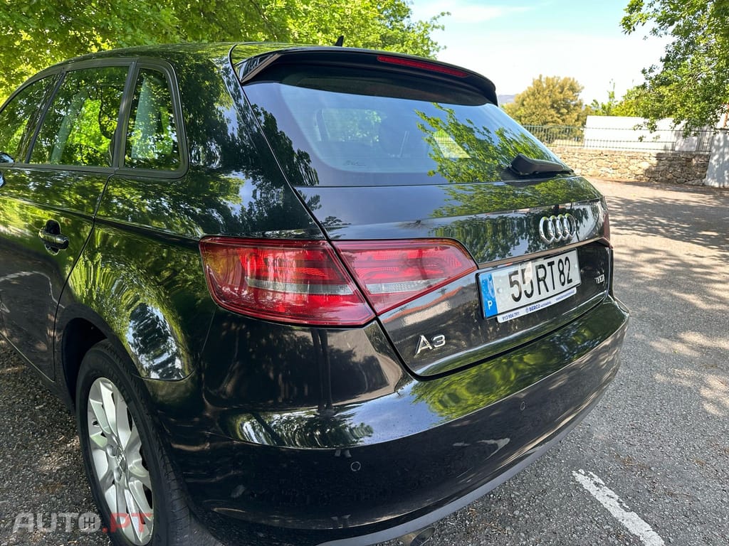 Audi A3 Sportback 1.6 TDi Business Line Attraction S tronic