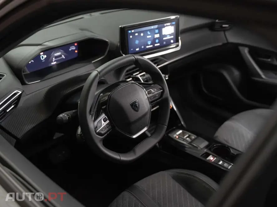 Peugeot 2008 1.2 Hybrid Allure e-DCS6
