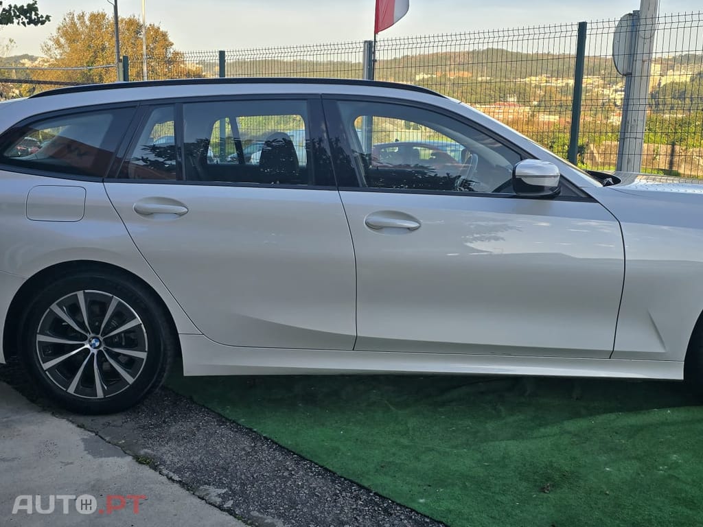 BMW 318 Serie 3 Touring Auto XLine