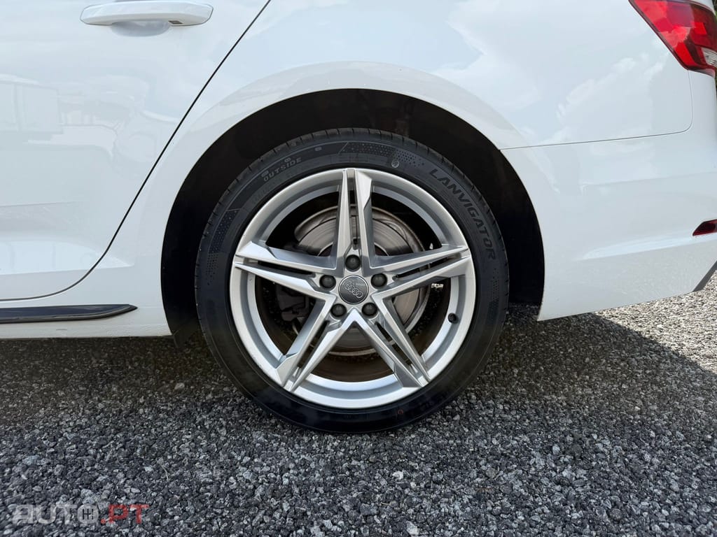 Audi A4 Avant 2.0 TDi Multitronic S-line