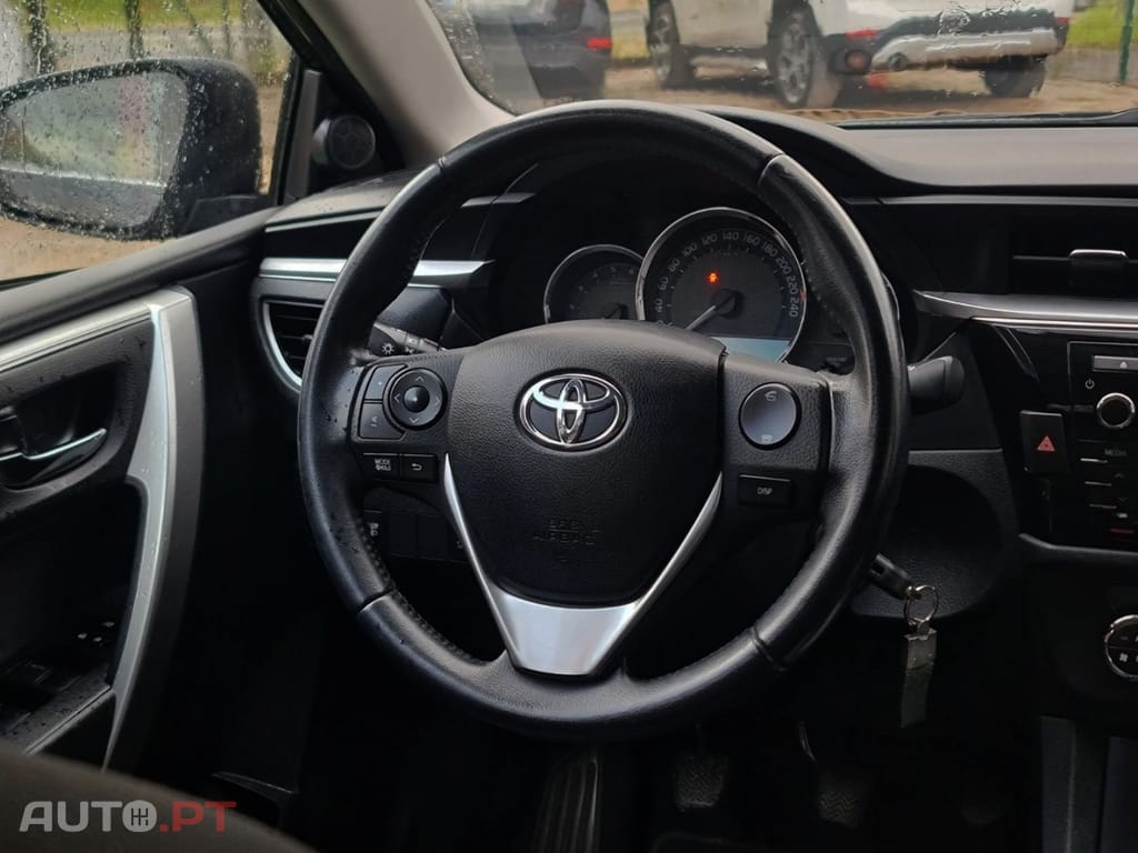 Toyota Corolla SD 1.4 EXCLUSIVE