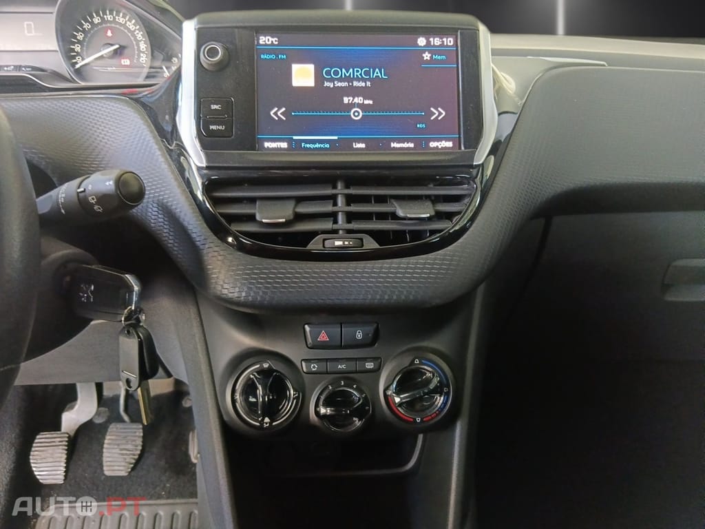 Peugeot 208 1.2 PureTech Style