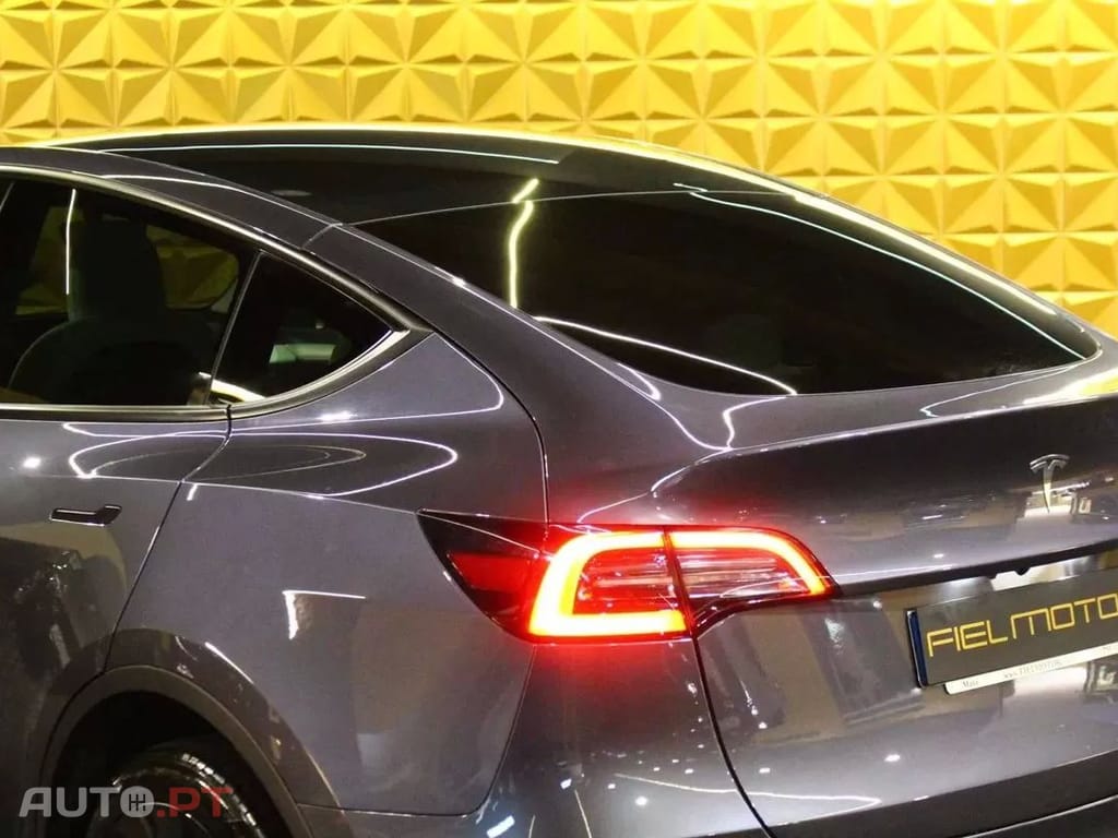 Tesla Model Y Long Range Tração Integral