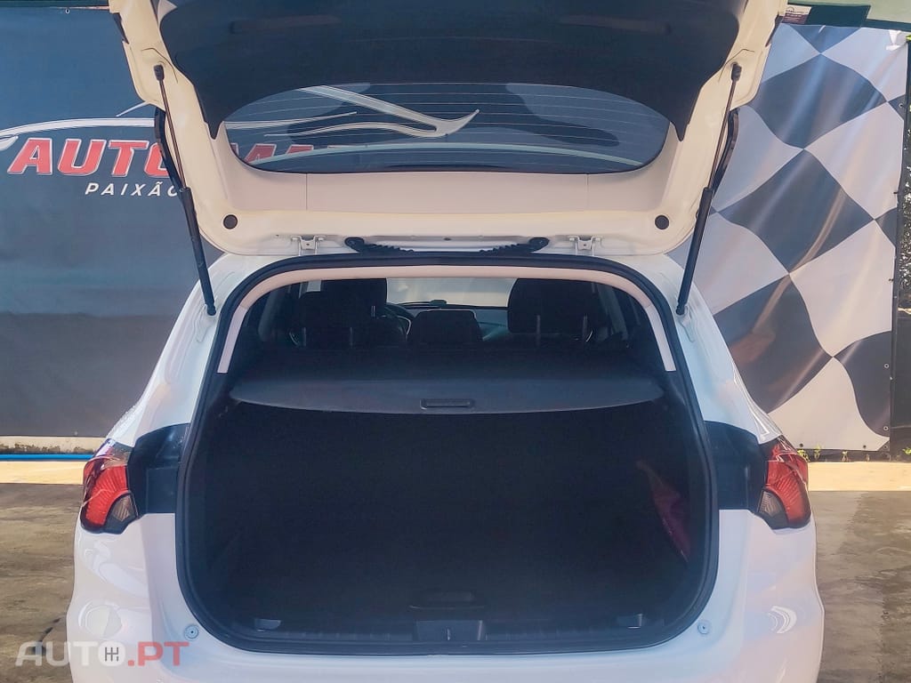 Fiat Tipo 1.3 M-Jet Lounge