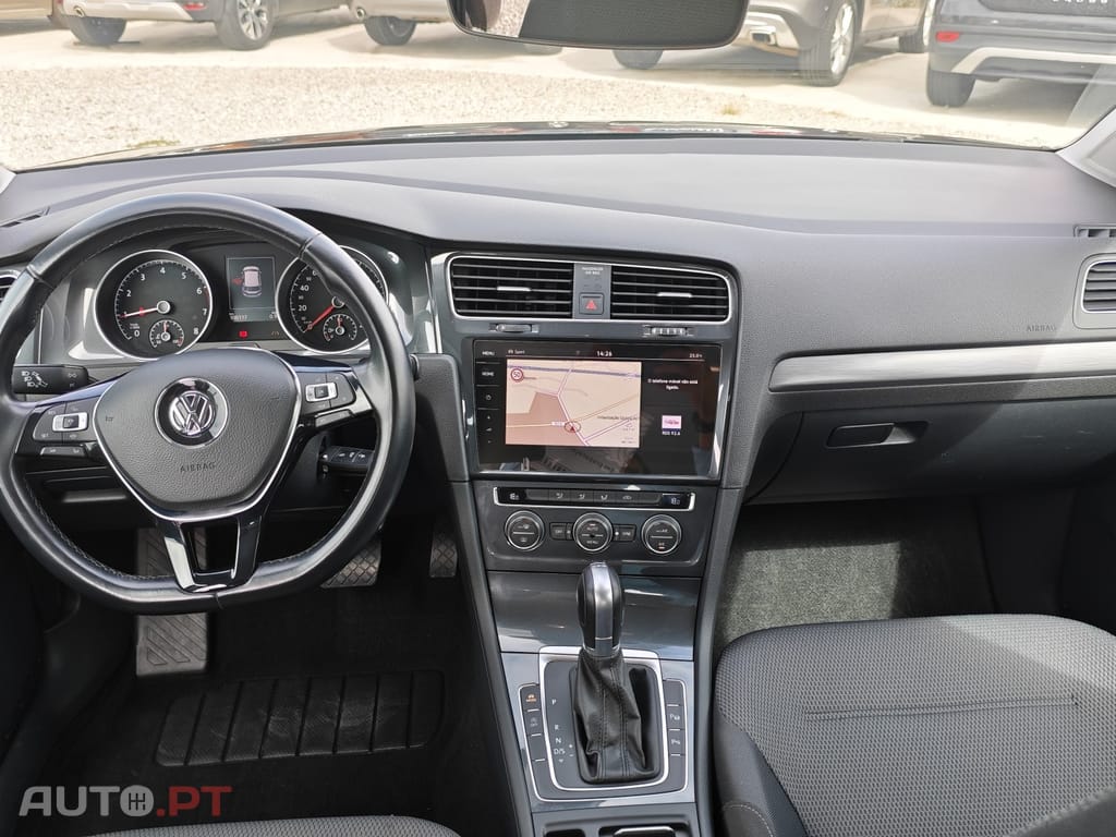 Volkswagen Golf 1.5TSi DSG