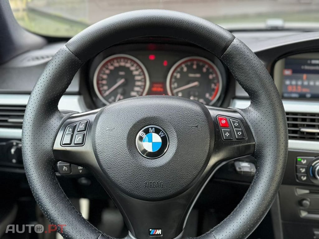 BMW 325 i