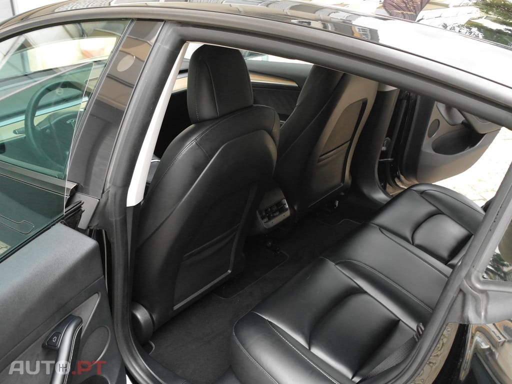 Tesla Model 3 Long Range Tração Traseira