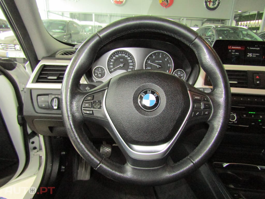 BMW 318 d Touring Advantage